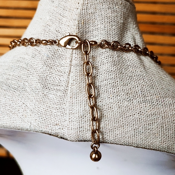 Gold Tone Topaz Olivine Crystal Clear Rhinestone Statement Necklace Unsigned - Picture 5 of 11